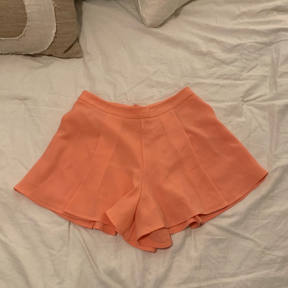 Lush Shorts 🍑